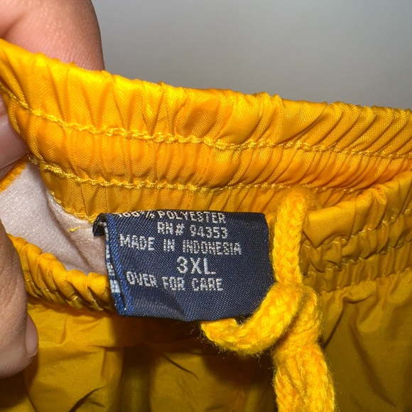 VOSSPORTSWEAR Unisex Full Zipper Taffeta Nylon Tracksuit Set - YELLOW Size 3XL. - Picture 11 of 12